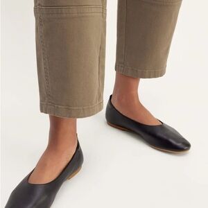 Everlane Black Italian Leather “Day Glove” Shoe size 6